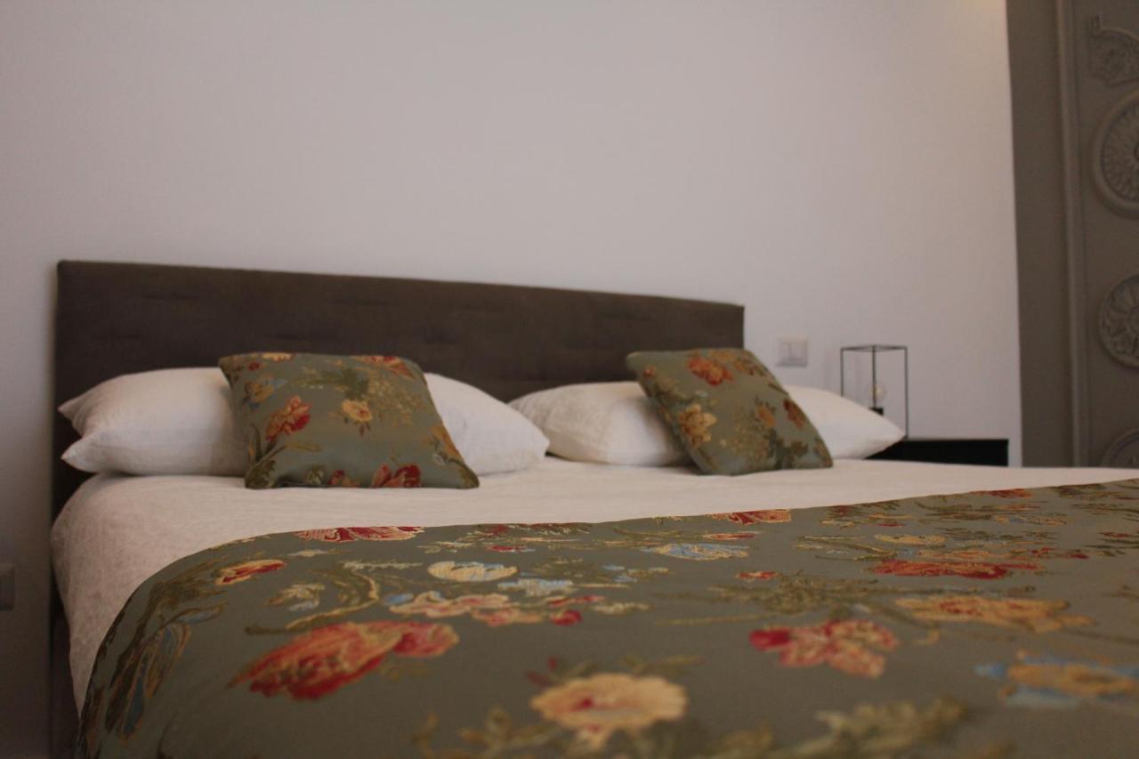 Il Cavaliere Bed And Breakfast Caserta Eksteriør billede